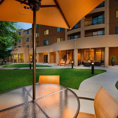 Courtyard By Marriott San Antonio Seaworld/Lackland Exterior foto